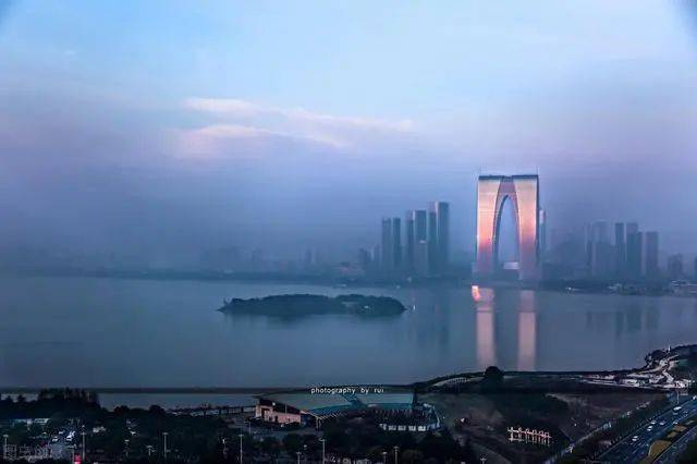 中国人均gdp城市_中国人均寿命变化图