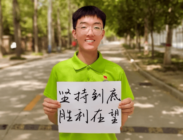 全国高校最强应援团来啦!有你动心的吗?_高考