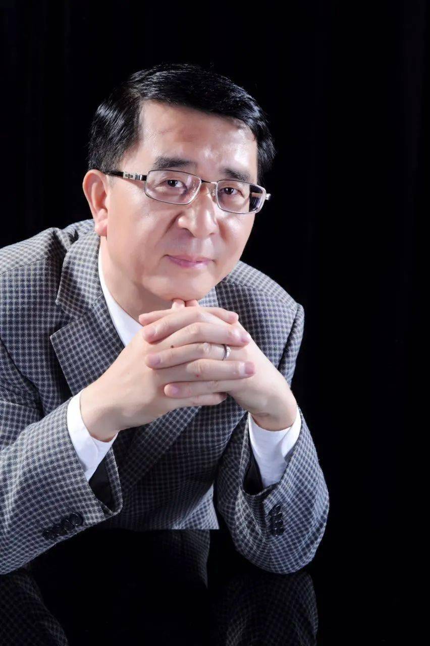 饶余燕曲谱_钢琴简单曲谱(2)