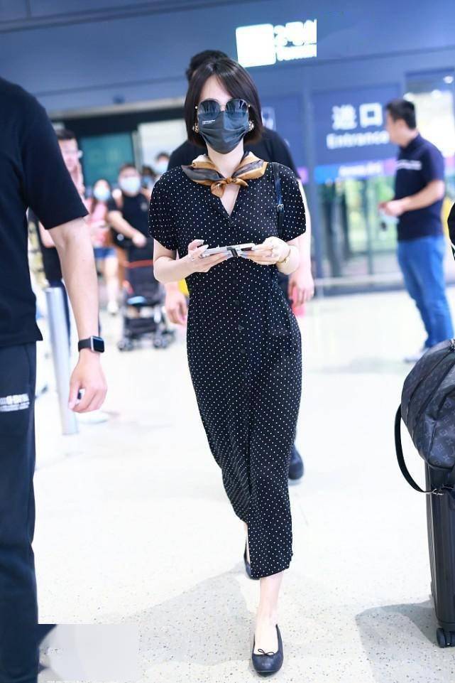 什么人不适合穿波点 05465e393b0045b4bcae68faf59df8e1.jpeg