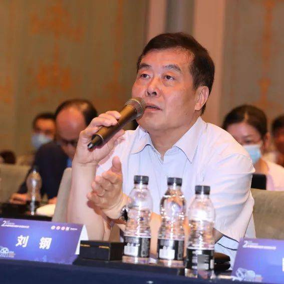 大赛邀请了张秋航教授,刘钢教授以及中山大学附属第一医院史剑波教授