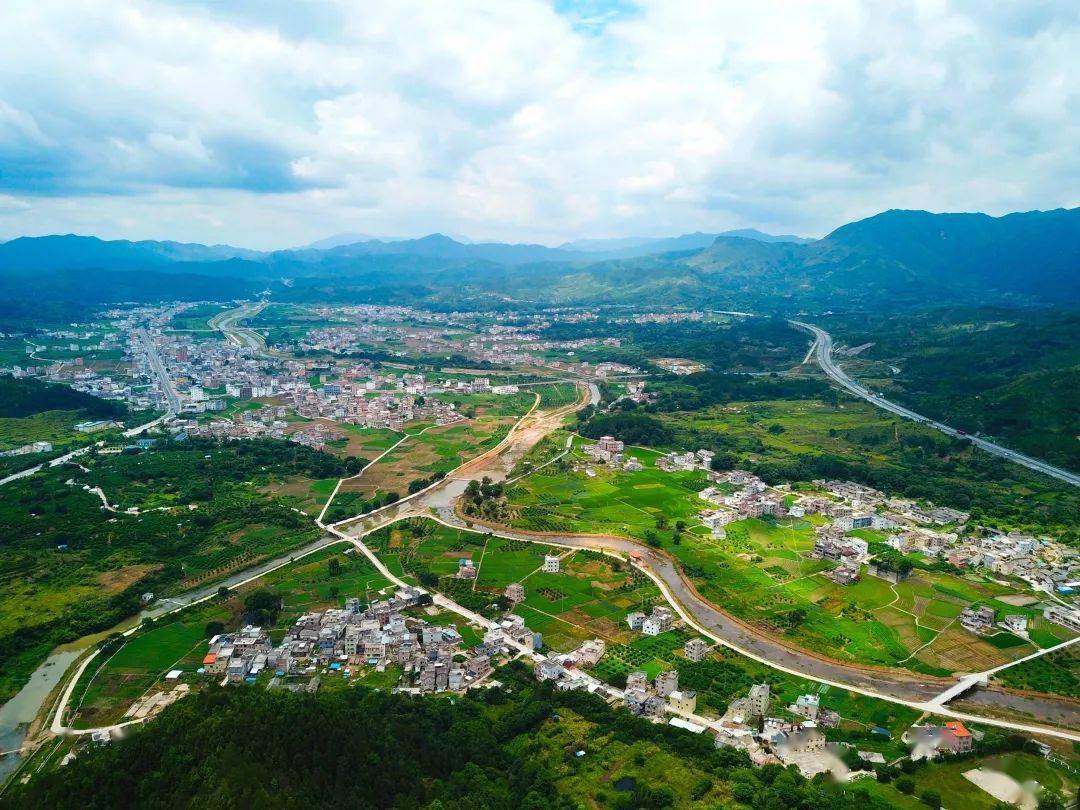 教育】上坪镇开展党史学习教育 引导群众听党话,感党恩,跟党走_连平