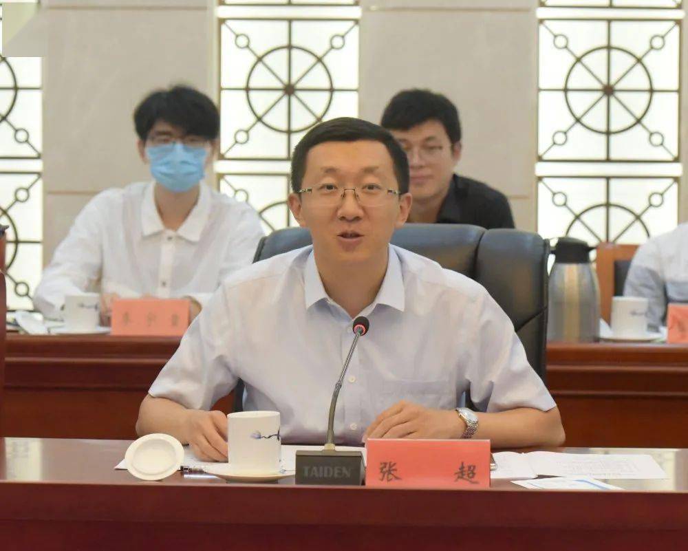 刘强出席江西省清华大学选调生和青年校友座谈会