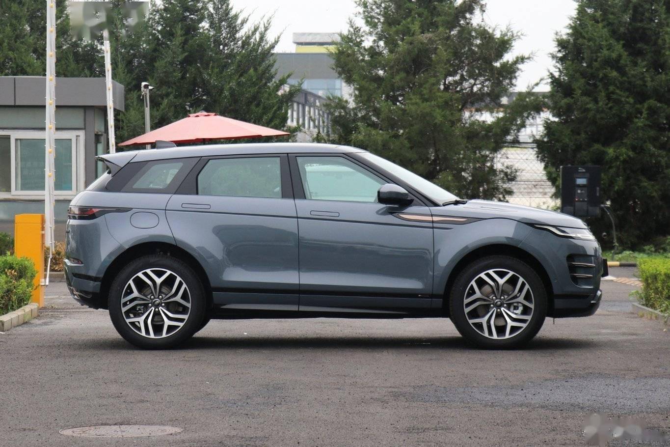 轴距加长 全新路虎·揽胜极光l将于6月15日首发