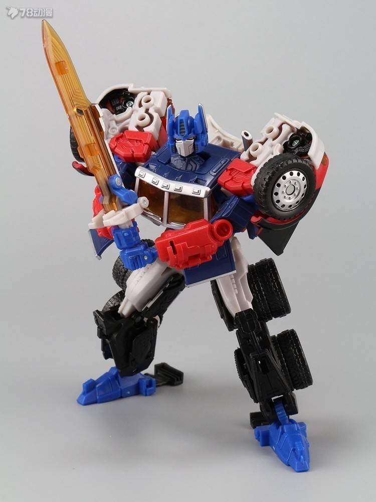 78民间测评:经典系列g2擎天柱 maketoys车厢配件