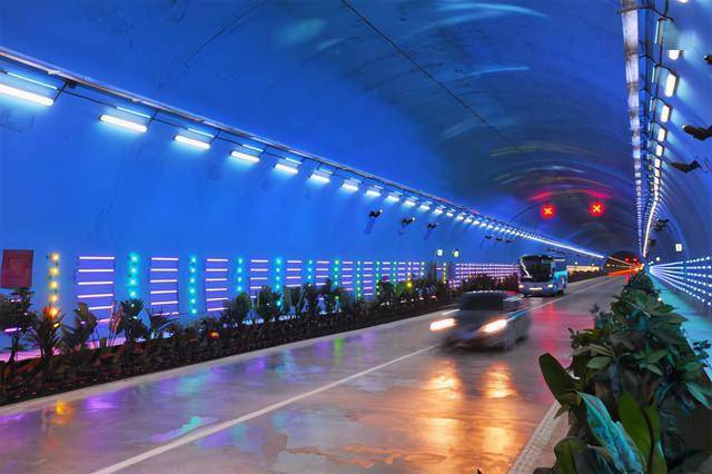 百万流量下的宁夏高速六盘山特长隧道一来一往天地阔