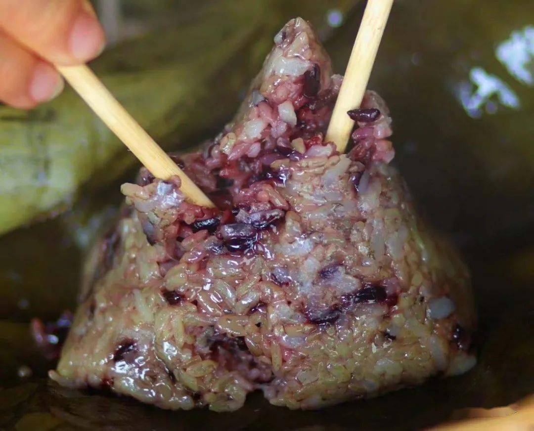 乐东原创视频吃黎家粽过端午节