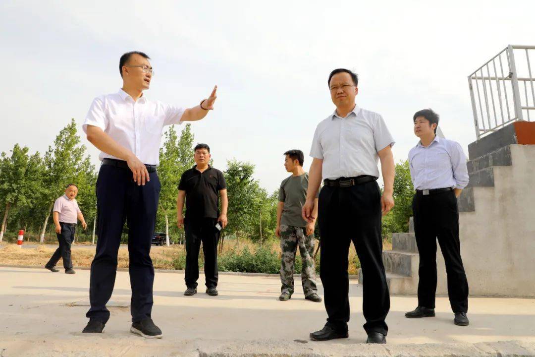 邹平市副市长刘志峰到焦桥镇督导调研河流断面水质情况