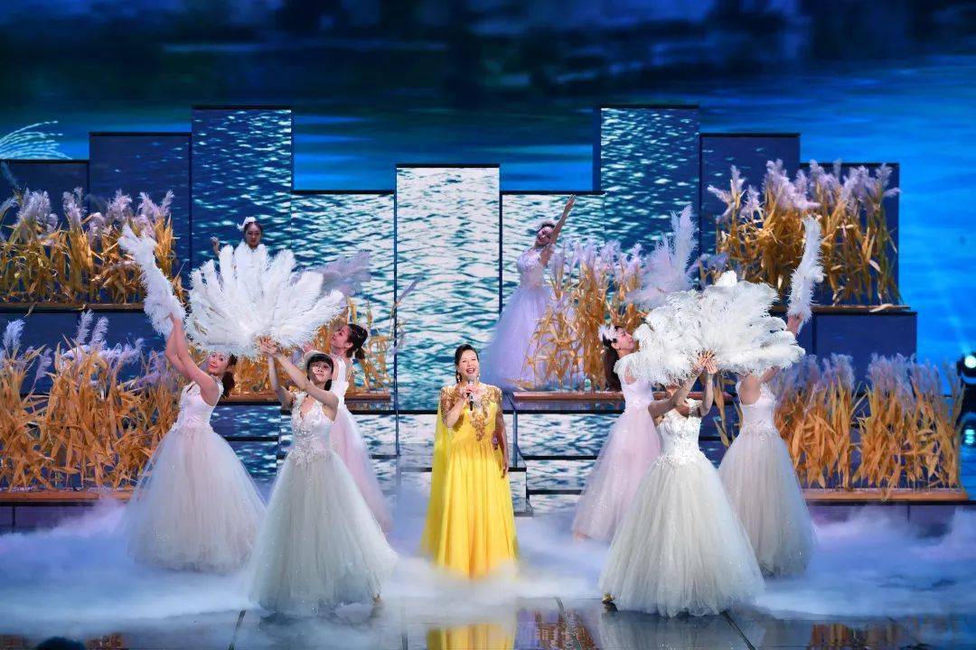 聚集岚县教师邸冬梅闪耀星光大道四次闯关精彩呈现