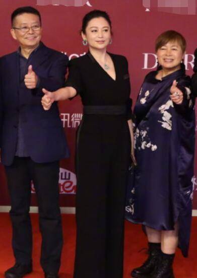 陈红生图身材励志脸部显老,逛超市全程无人识