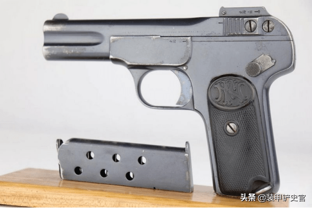 谈谈"二马",就是国人口中的"马牌撸子",该枪的大号是柯尔特m1903型