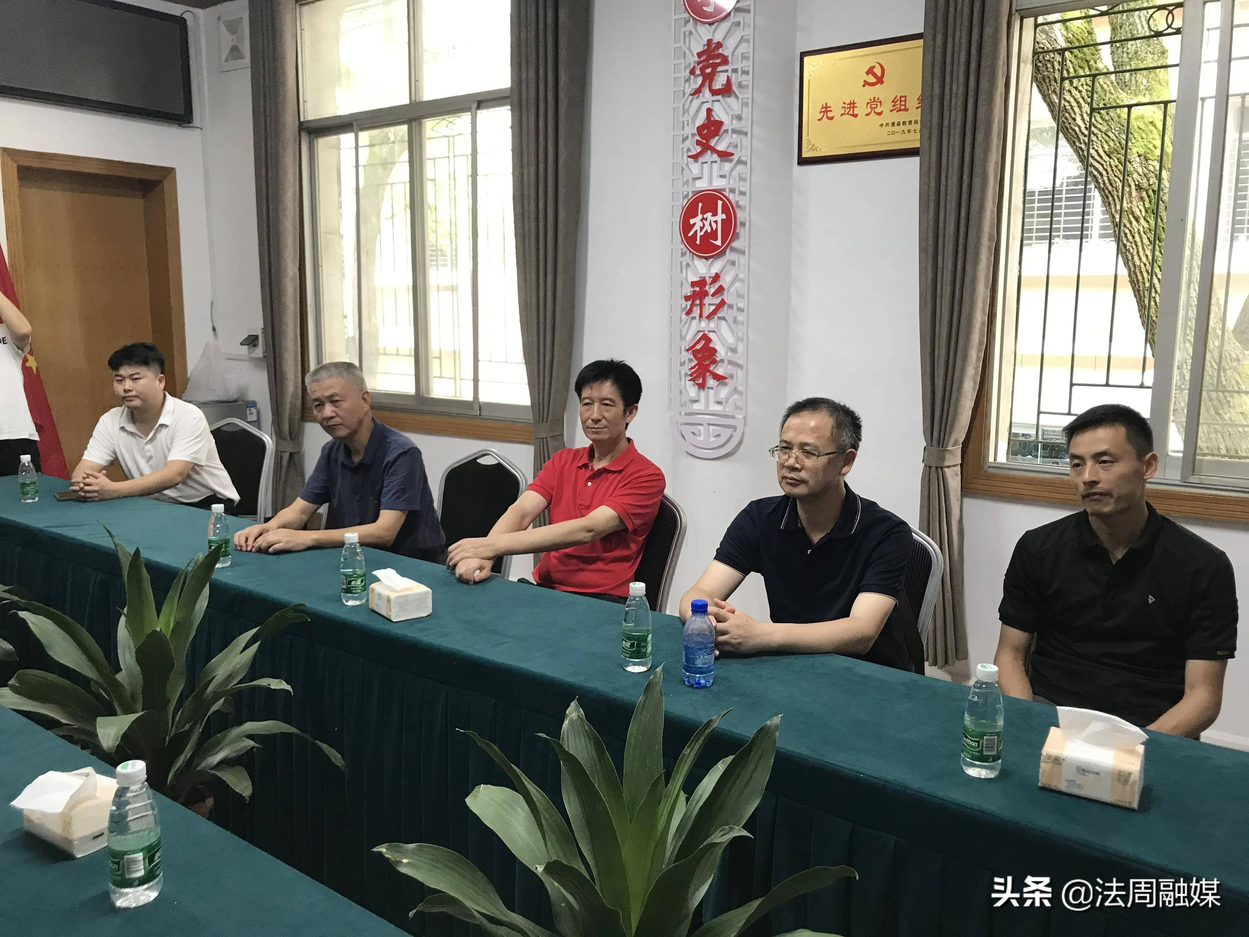 研学实践教育基(营)地和研学实践活动承办机构,李世才听闻后非常满意