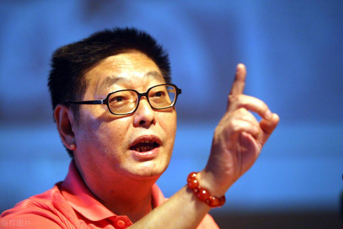 看报赚钱中国第一股民杨百万订70多种报纸研究市场信息