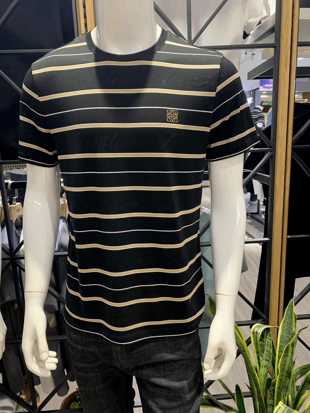 新款7折亲情商品69元起迪奥费雷新款上新亲情商品59元起喜登博新款7