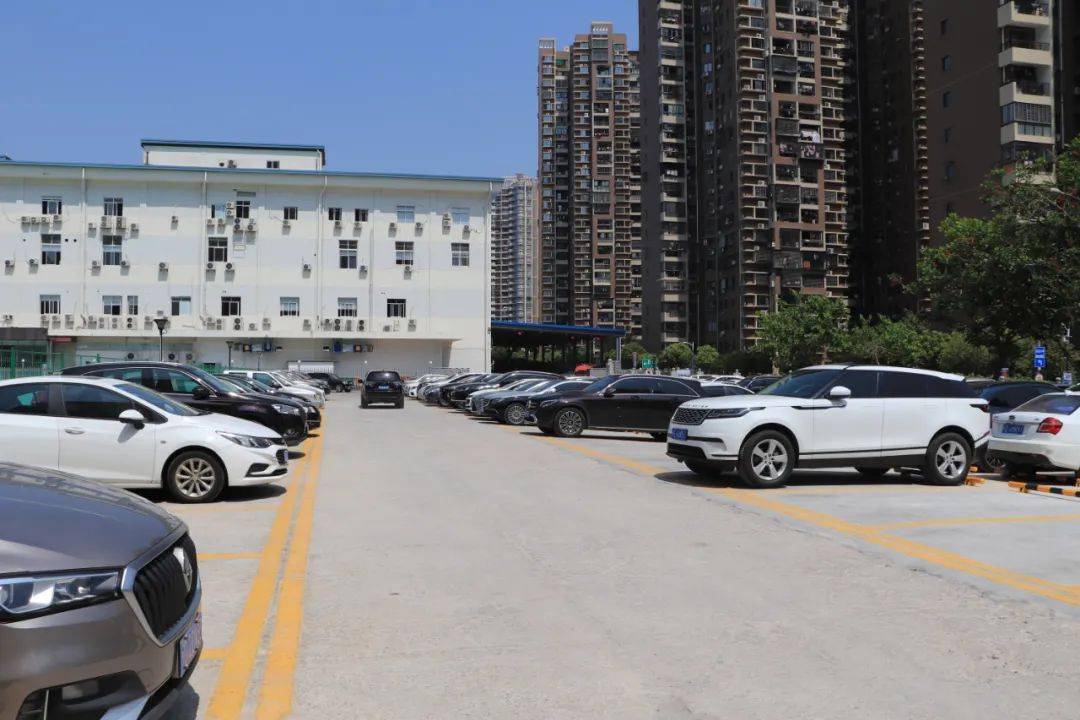 岛内8个临时停车场投用,新增车位855个!看看有没有在你家附近