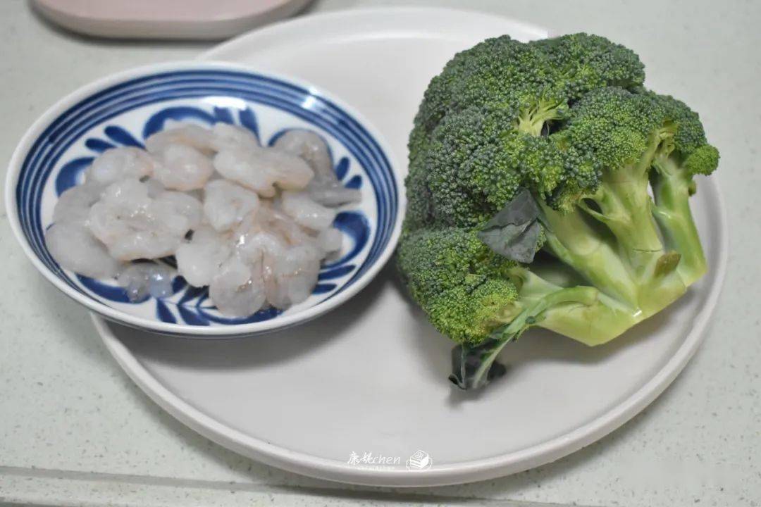 虾仁炒西兰花有什么营养和价值 c50e6fbc67fb4e738995e20171315272.jpeg