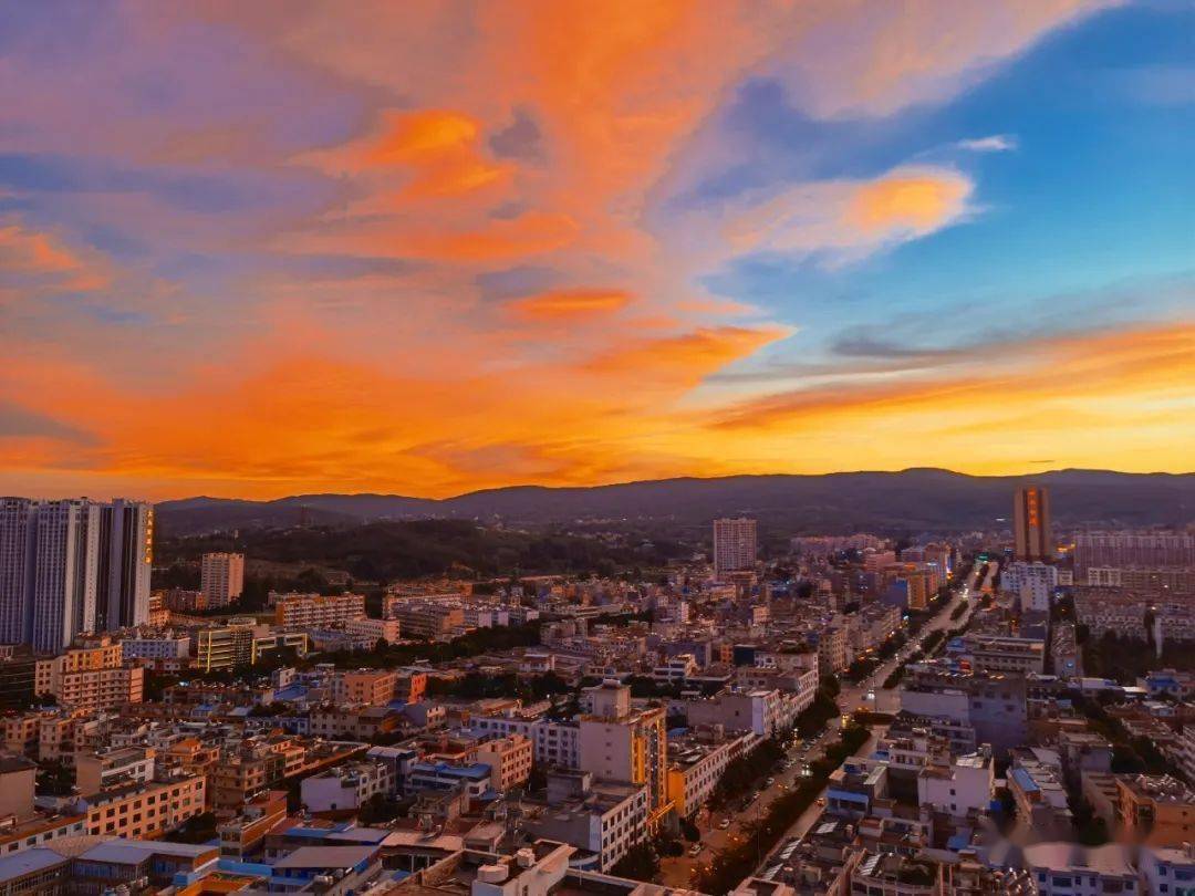 刚刚宣威的晚霞那么美你看到了吗