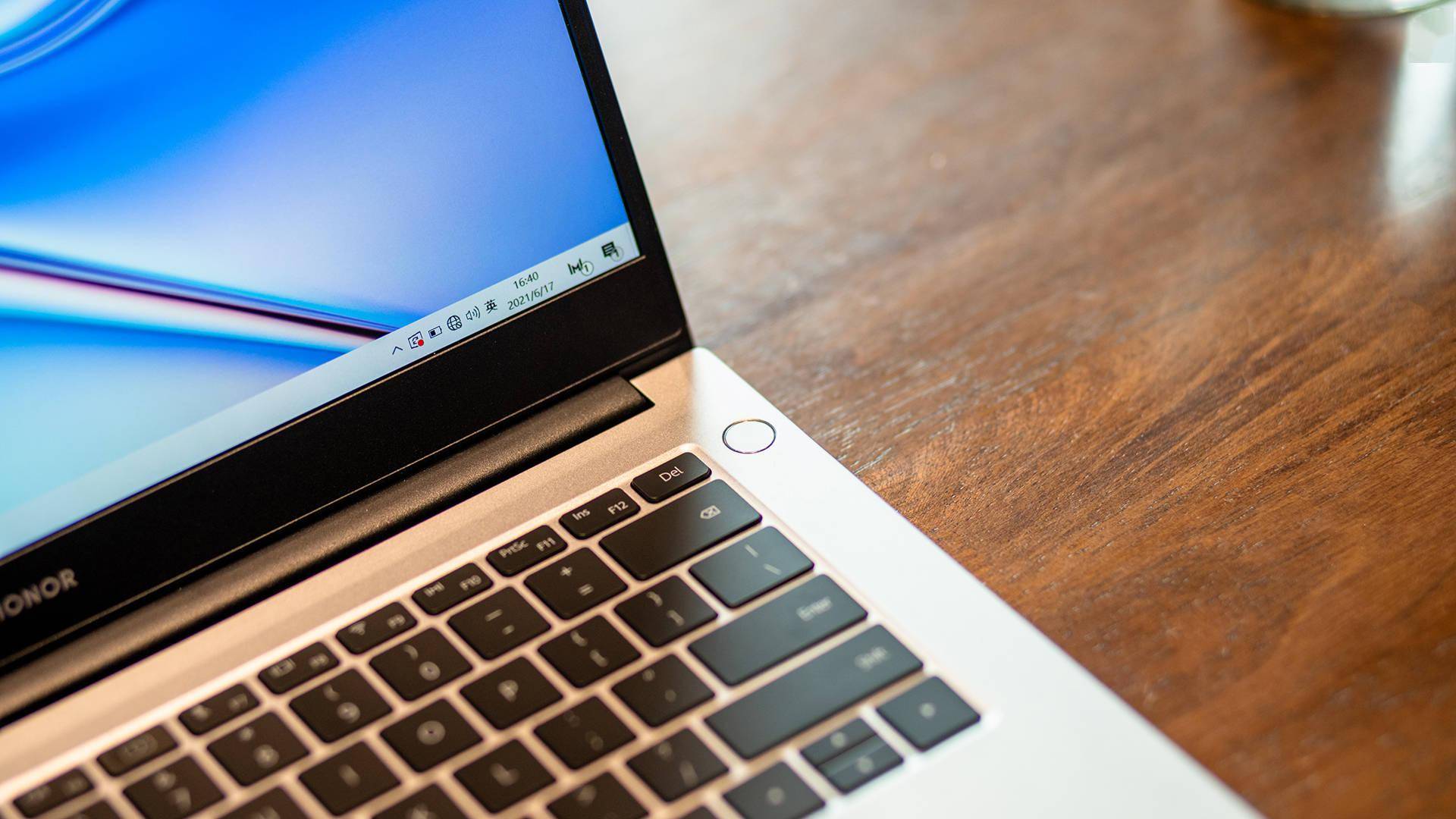 年轻人的职场利器荣耀magicbookx14图赏