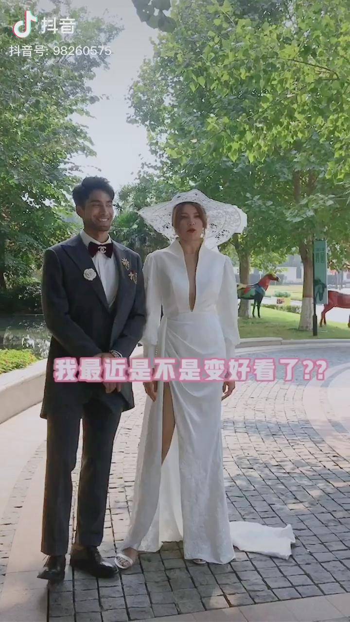 大家看莎莎kawsarayy最近是不是变好看了呀大叔aaben