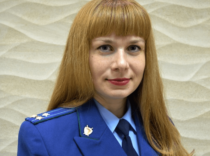 高级司法顾问娜塔莉亚·扎哈罗娃(natalia zakharova),内务上校衔级