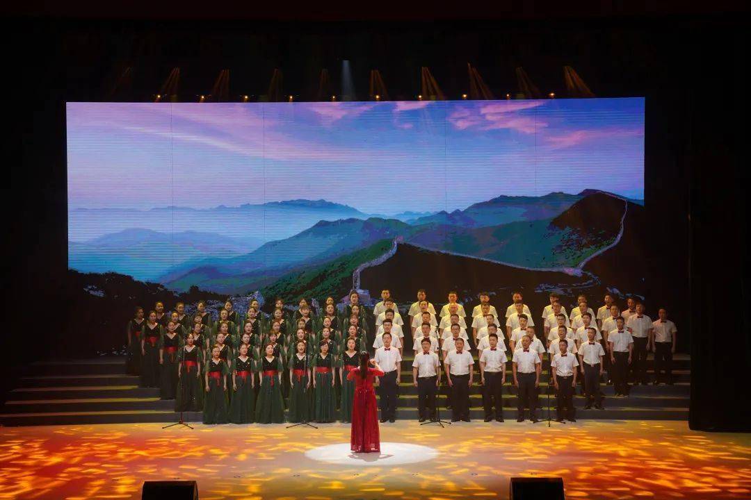 红歌庆华诞乾元镇在德清县庆祝建党100周年大合唱活动中荣获金奖