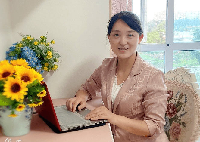 王秋玲,毕业于河北师范大学.