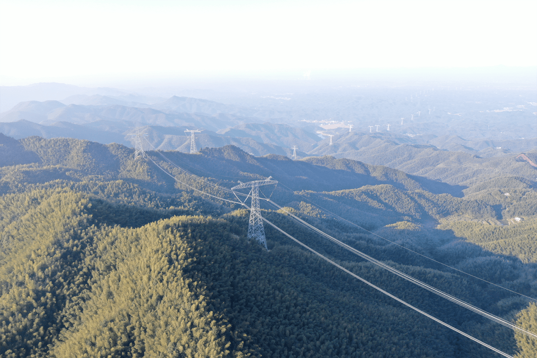 今天,"西电东送"再添一条清洁能源大动脉