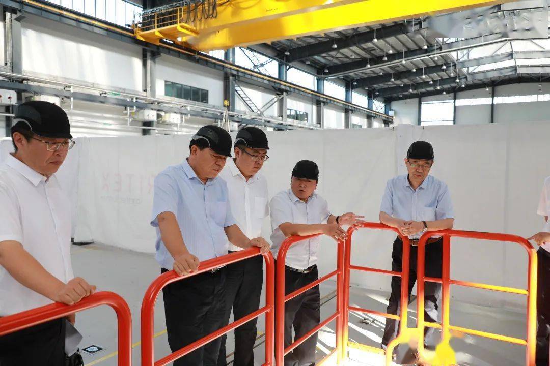 【资讯速递】吴志鹏一行会见天津港保税区党委书记,主任洪世聪