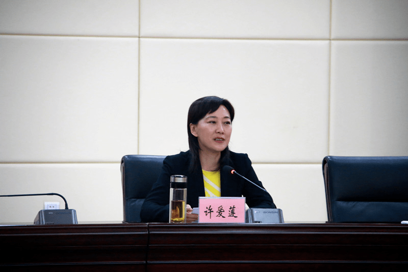 烟台女市长图片