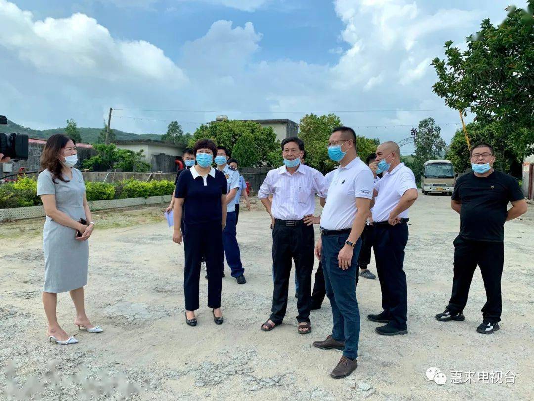 活动中,由郑海涌,郭创龙带队的督查组先后深入宏润