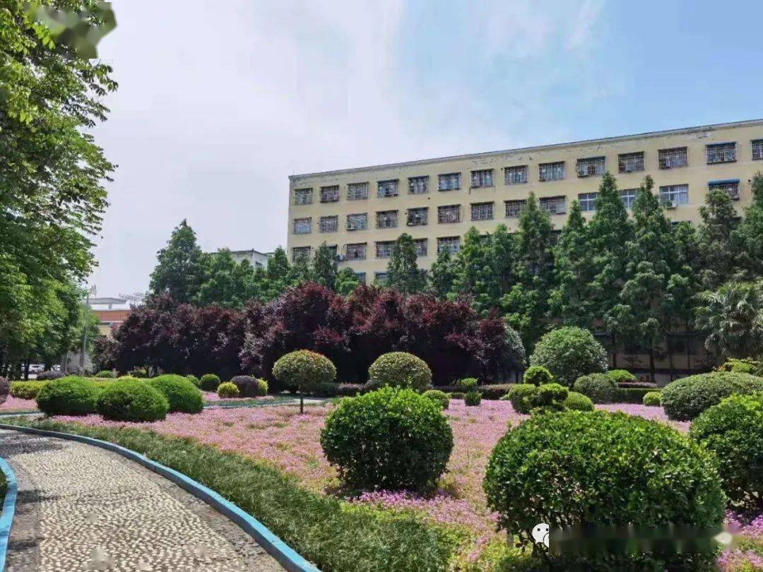 选择邓州市二高中助你圆梦精彩人生邓州市二高中2021年中招招生简章