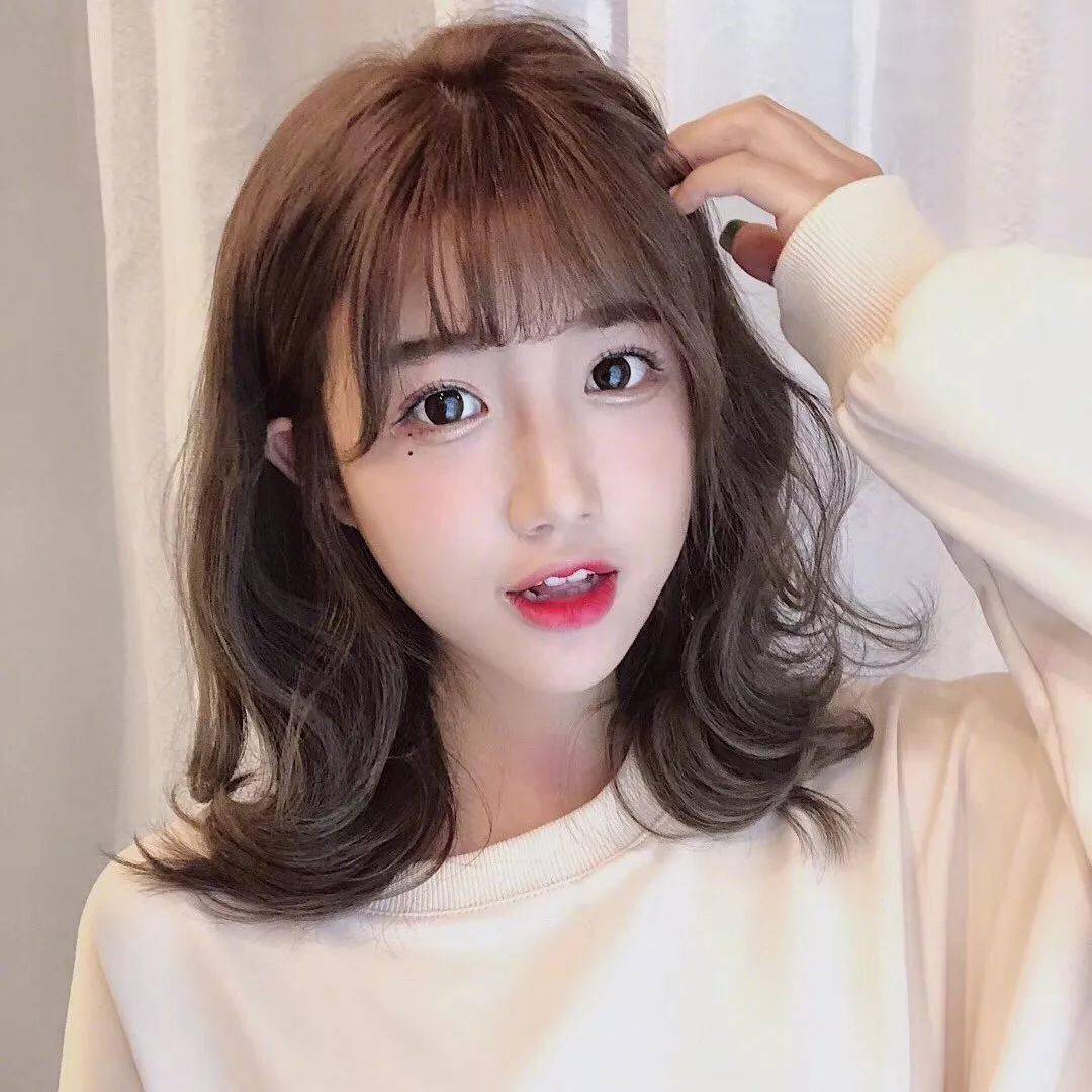 层次感刘海怎么弄 189162acbf2e4930b13b029a4d4a6b08.jpeg