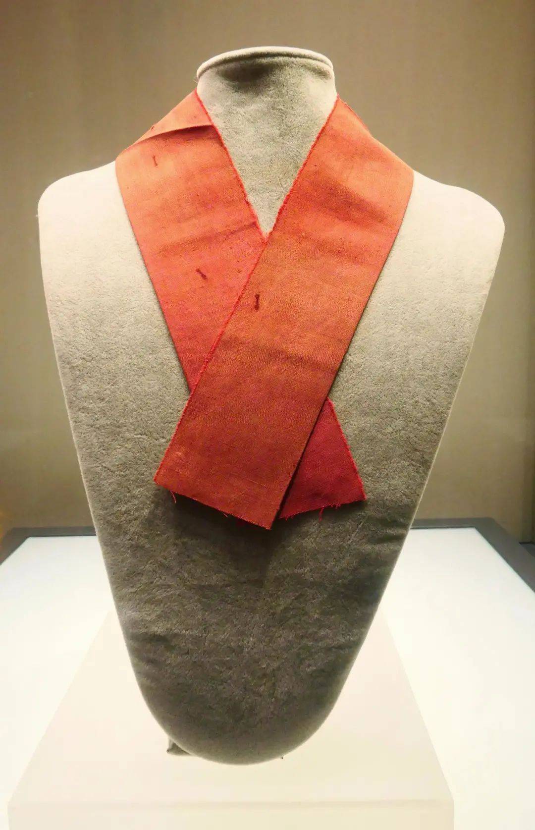 广州起义红布带(复制件).