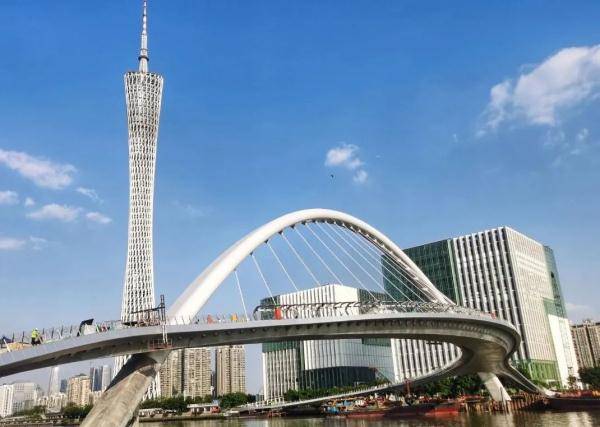 今日,首座跨珠江人行桥正式启用!