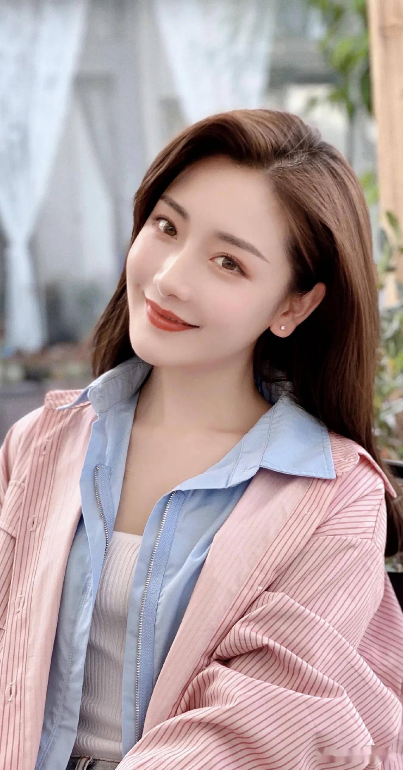 标致女神精美而高贵