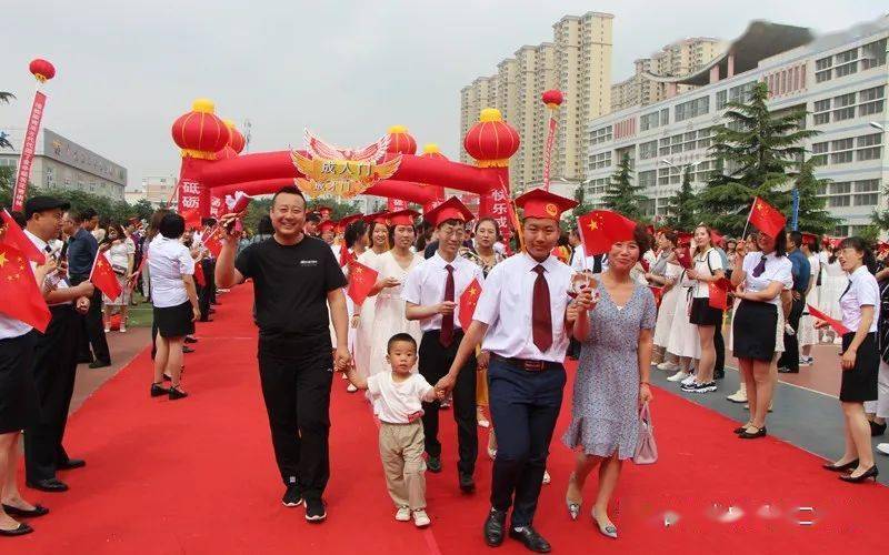 青春向党 献礼百年——庆阳二中举办庆祝建党100周年暨2022届学生十八