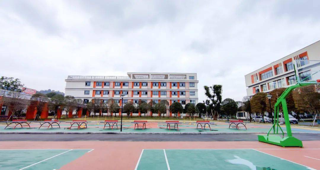 长乐鳌峰小学学校图片图片