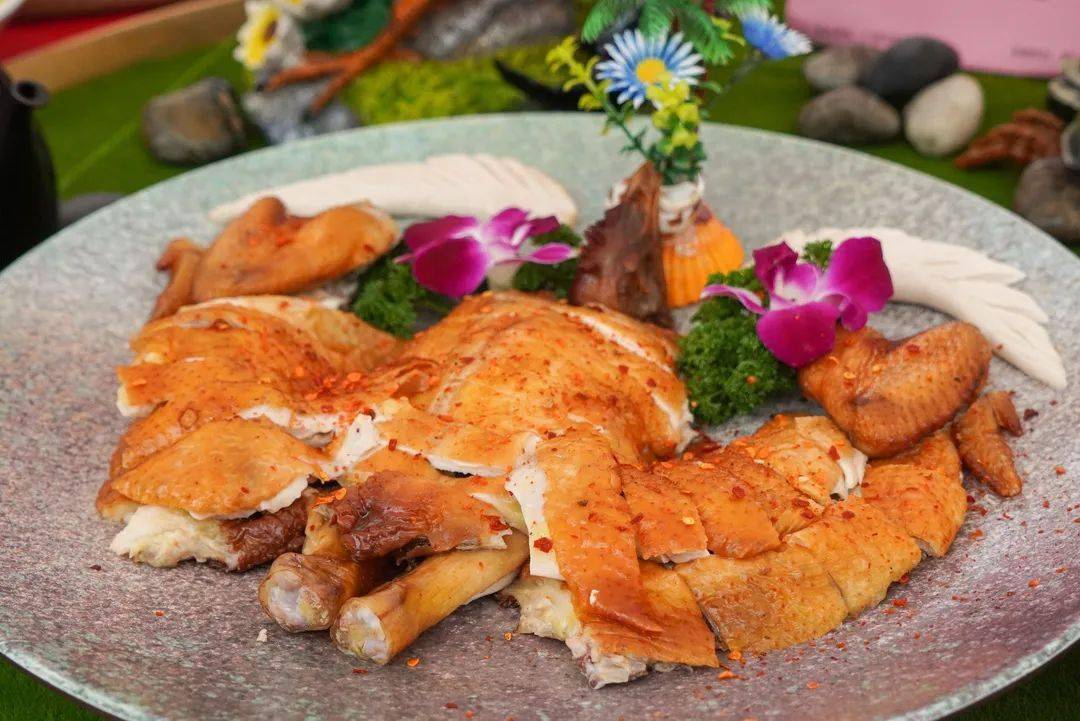 梧州美食大赏蒙山土窑烧鸡令人难忘的乡土风味