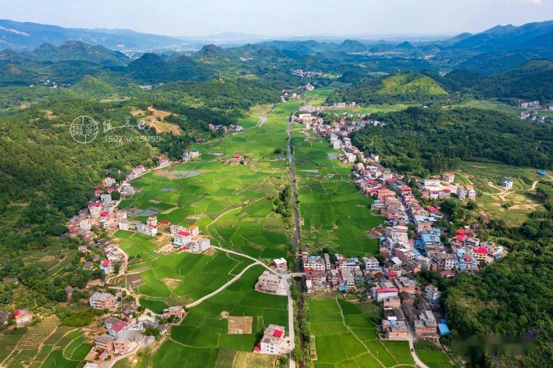 67航拍学校东安县新圩江镇中田学校照片视频跟10年前对比看有什么