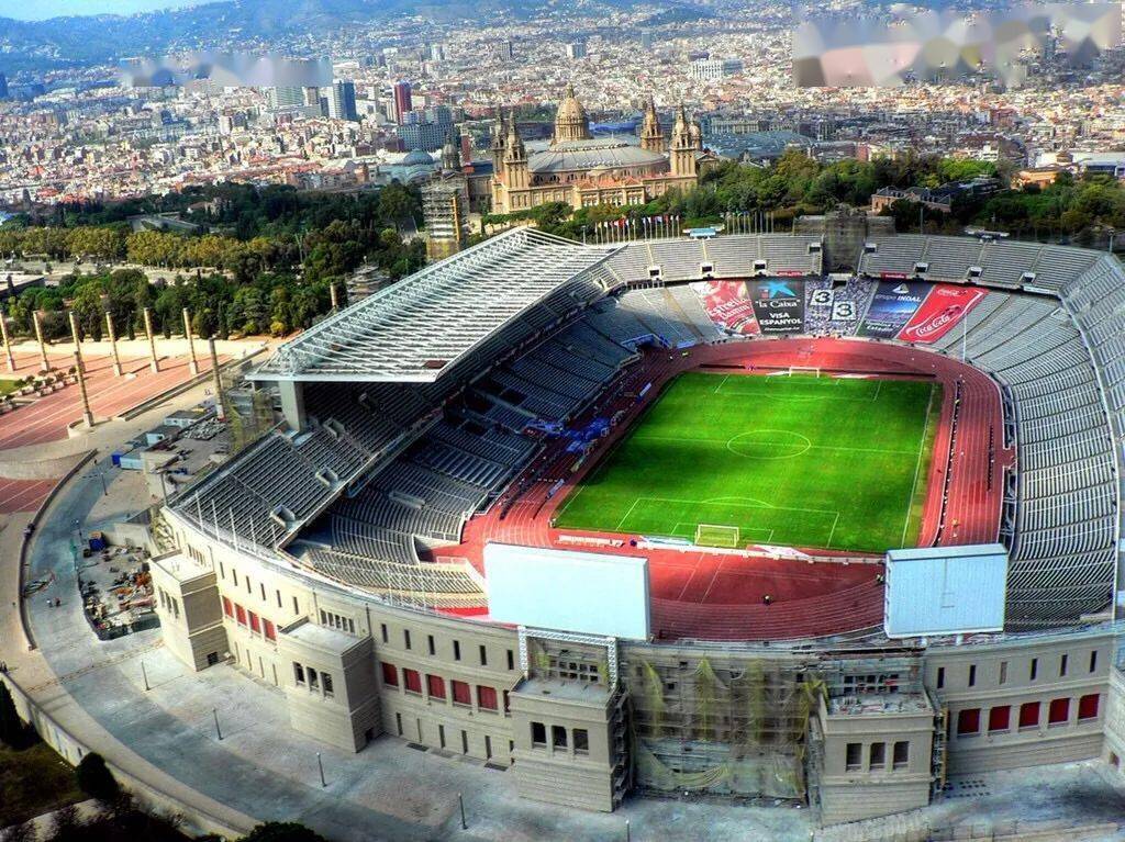 第25届 1992年巴塞罗那奥运会主会场在莫祖锡奥林匹克体育场,由意大利