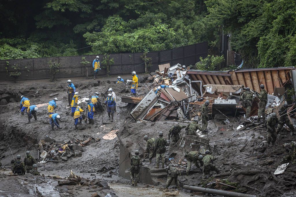 日本静冈县泥石流已致3人死亡 113人仍未确认安全