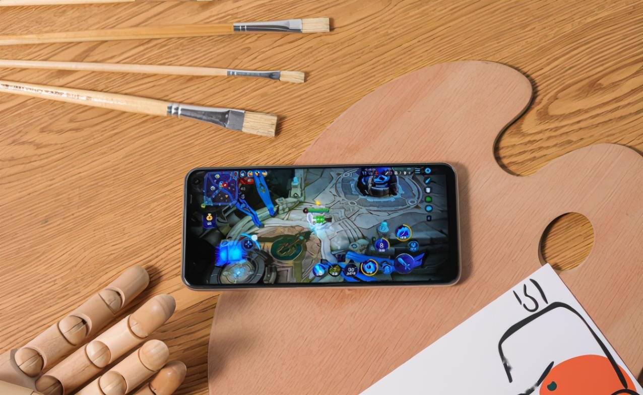 最佩服你们的耐心王者荣耀一直玩都不会腻连手机都为其服务