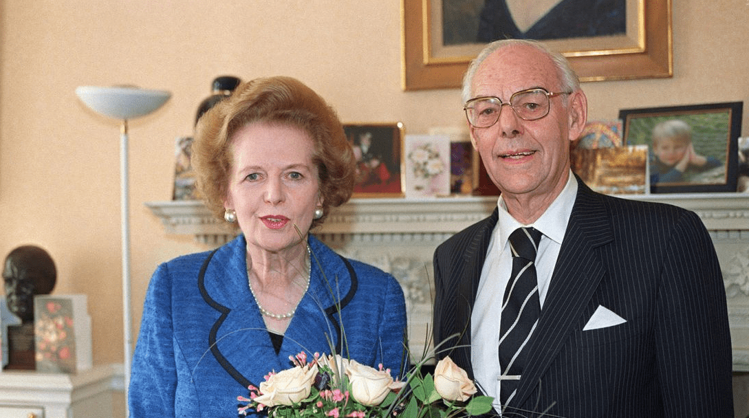 ǳ��Ӣ���Ĺ����ƶȣ����ж��������������壬���������