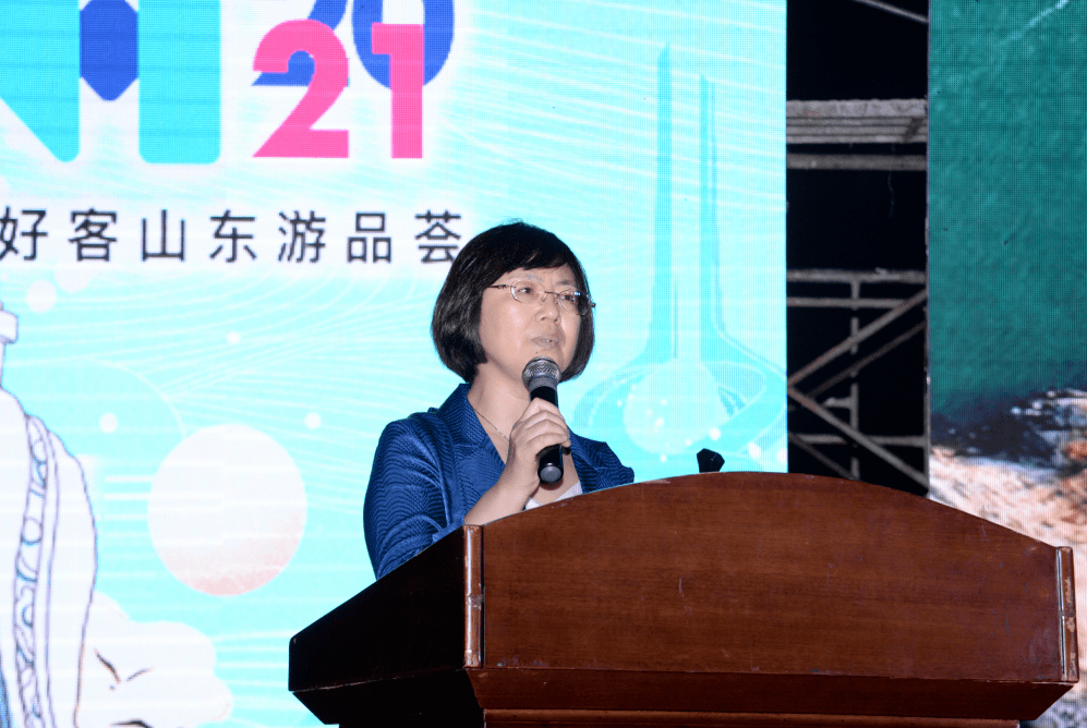 乳山市委常委,宣传部部长刘建忠,乳山市政府副市长宫洪霞,乳山市文化