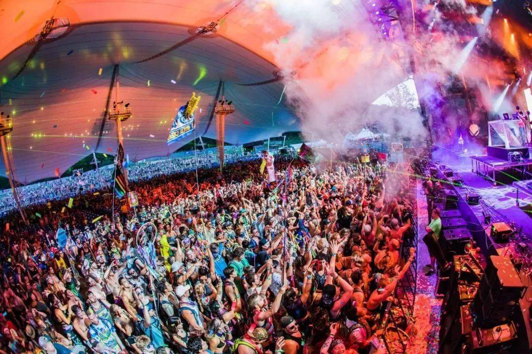 7月10日,快带上一家老小 一起来全世界最浪漫的地方许愿!