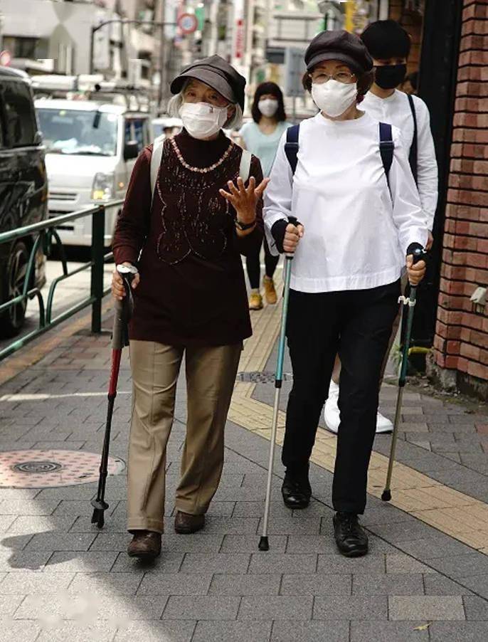 中国最美老太太照片 0ea6d8e6cf1c49fbbeaccc2d5501ad44.jpeg