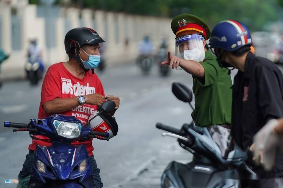 越南胡志明市疫情越來越嚴重已突破6000例馬上進行全社會隔離