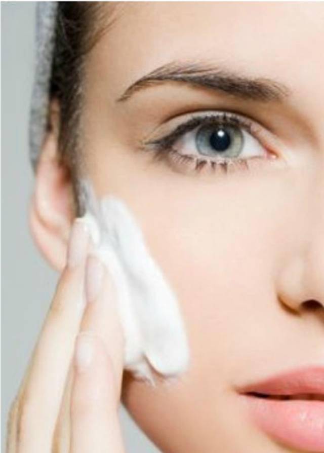 怎么样让自己变白点 c7c95d2e9e1249cab4365995b7e4814d.jpeg