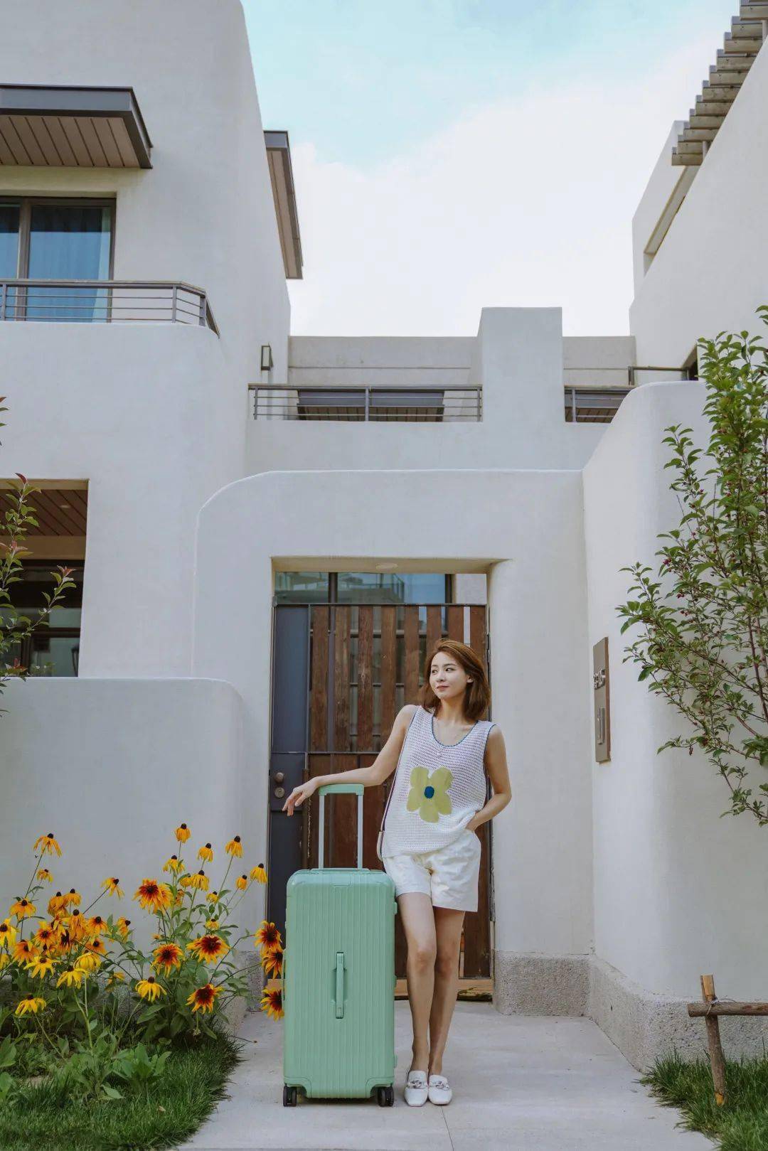 品牌|近期穿搭 | 专心游玩的夏日远行