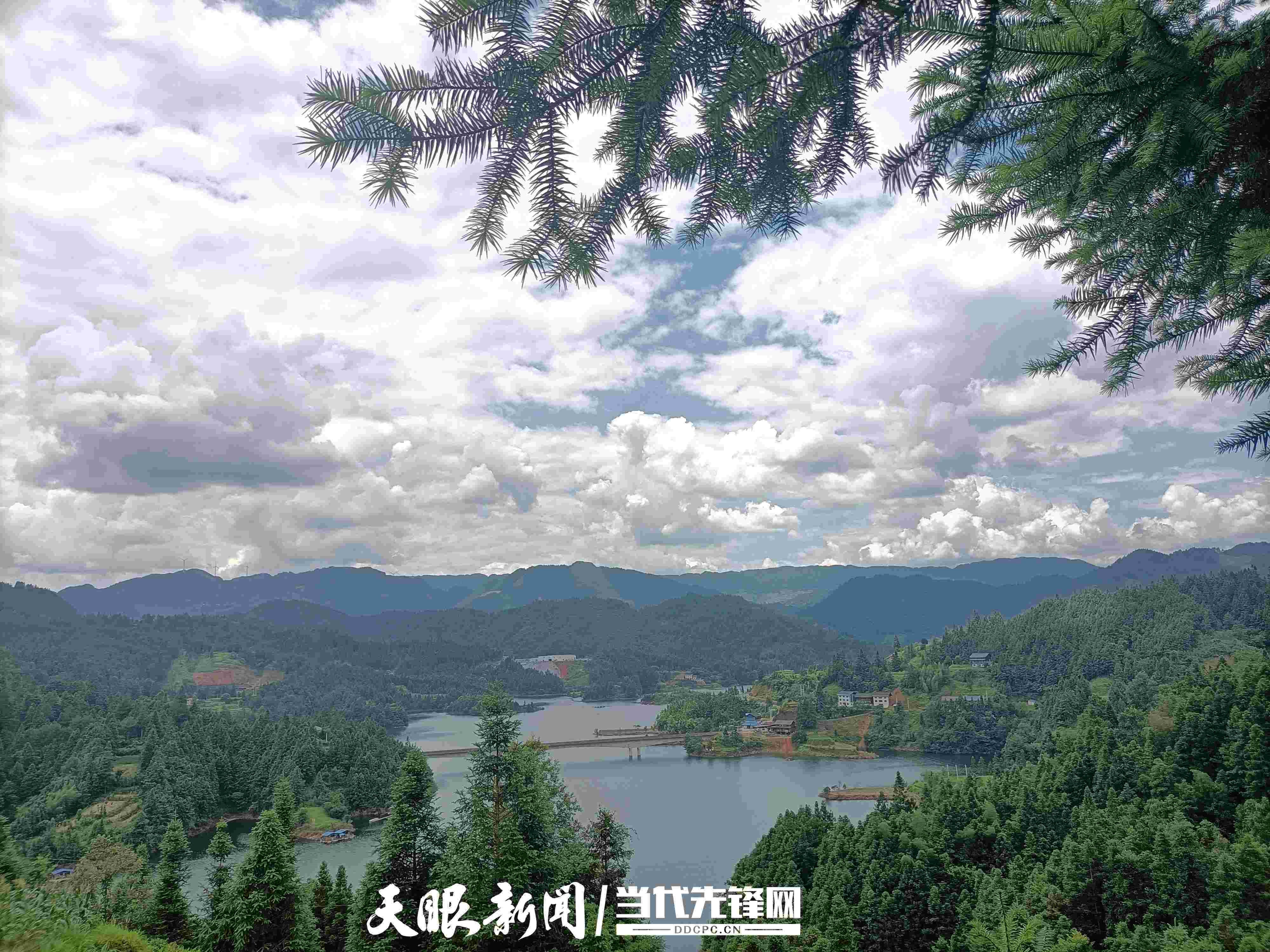 锦屏县启蒙镇乡村振兴工作队接好接力棒扛起振兴旗